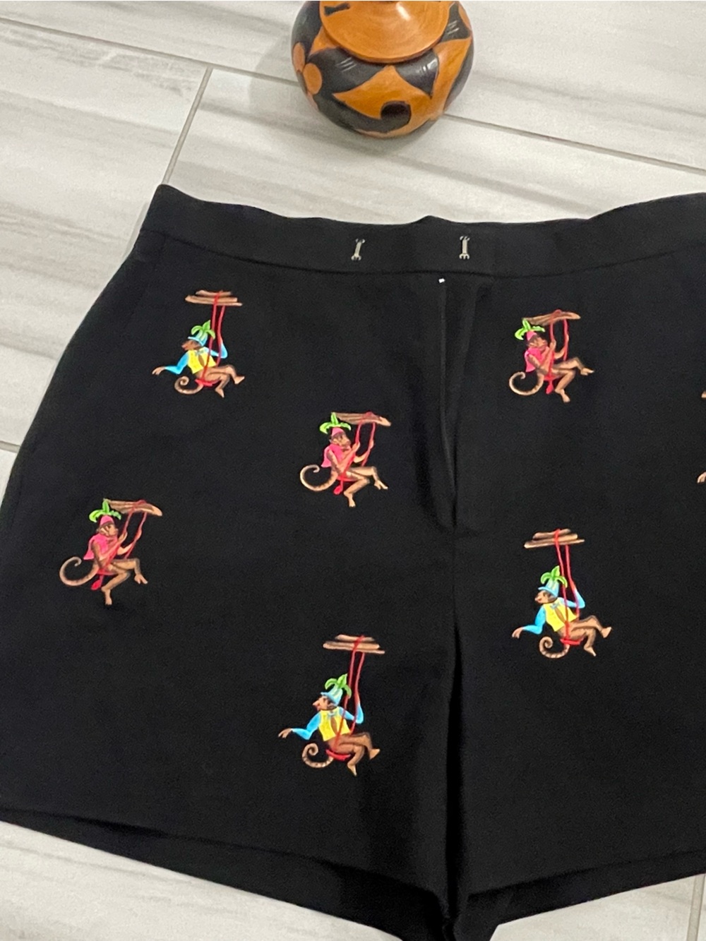 C.J. Laing Woven Cotton Embroidered Monkey Trapeze Resort Wear Shorts Size 8